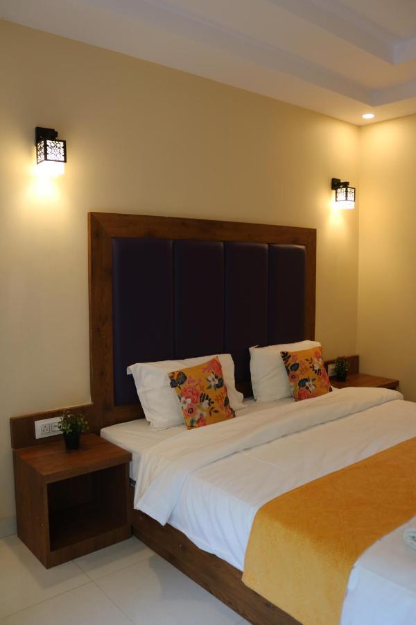 Hotel Centro กาลังกูติ ภายนอก รูปภาพ